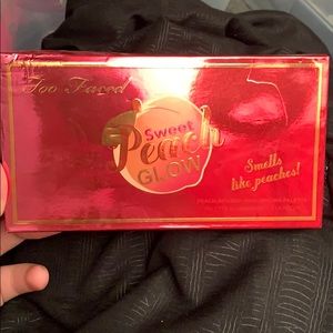 Sweet peach Glow